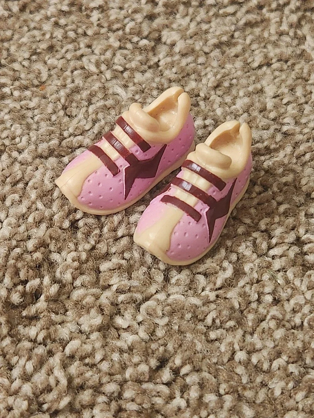 Barbie Kennedy 2006 My Scene Teen Tees Sneakers Athletic Shoes Pink Faux Laces